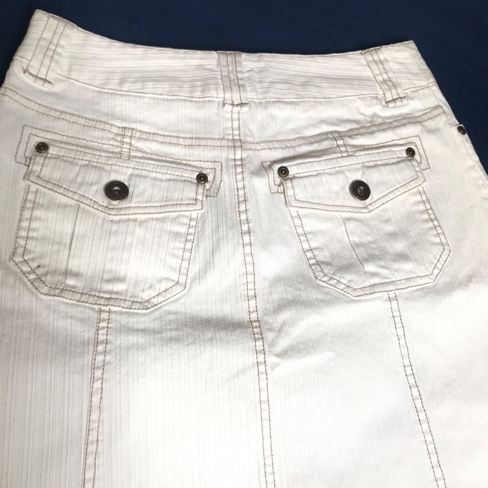 White Denim A-Line Skirt with Front Pockets | Casual Summer Mini - Picture 2 of 15